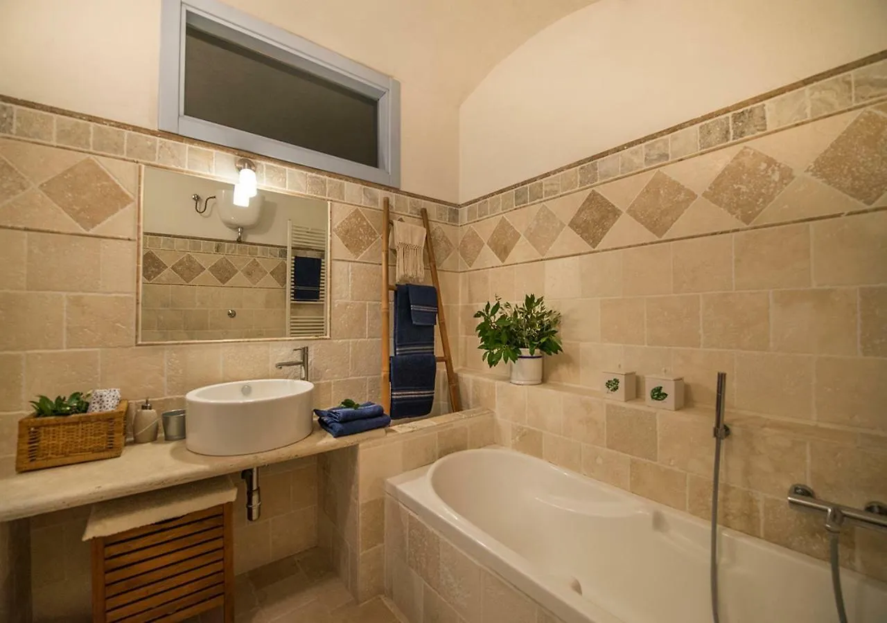 Holiday home Alloro Rigomagno Italy